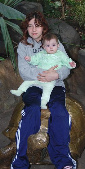 DSC_1636a.jpg - Me at the Zoo with Amber